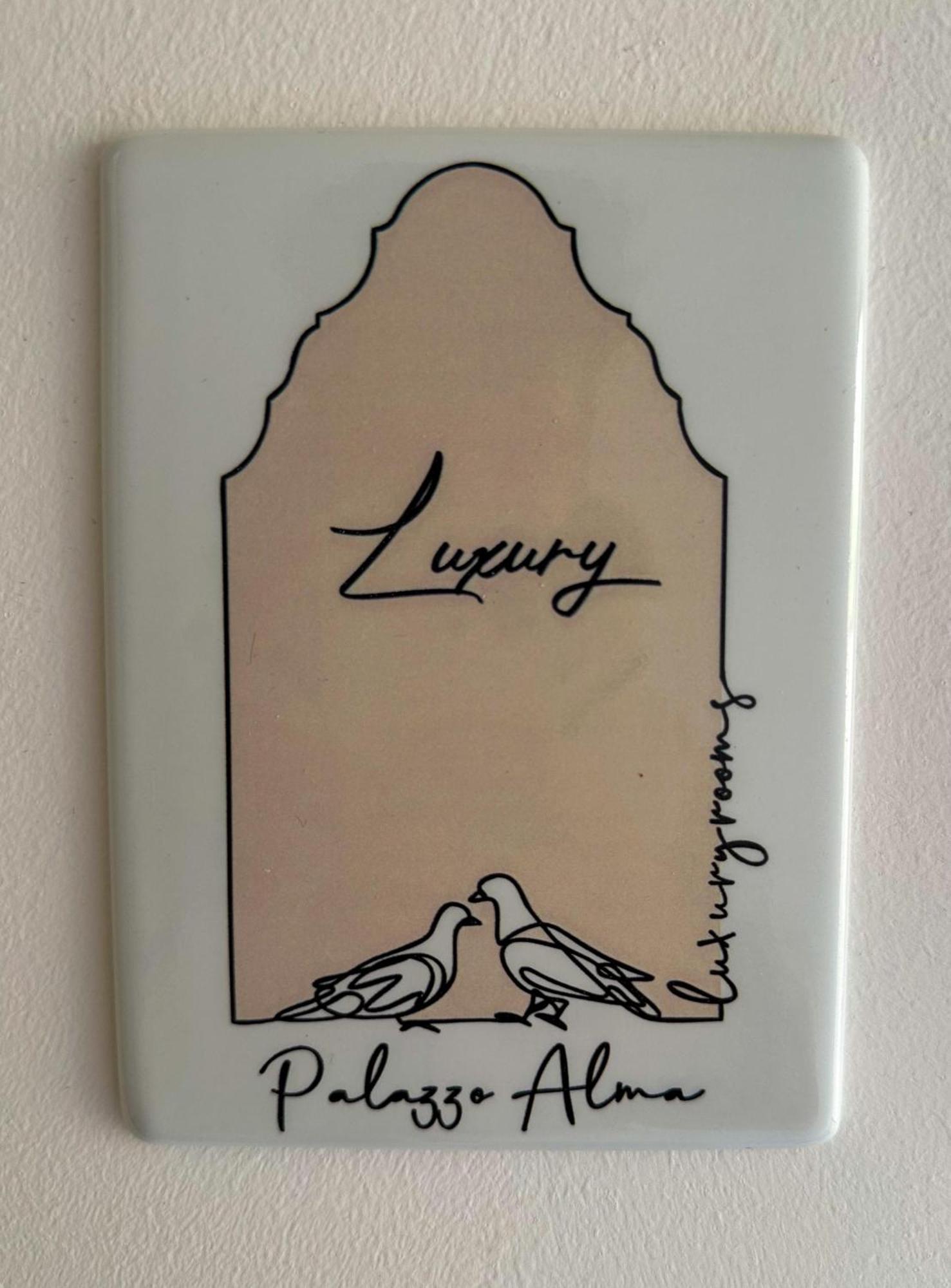 Palazzo Alma Luxury Rooms Casarano Kültér fotó