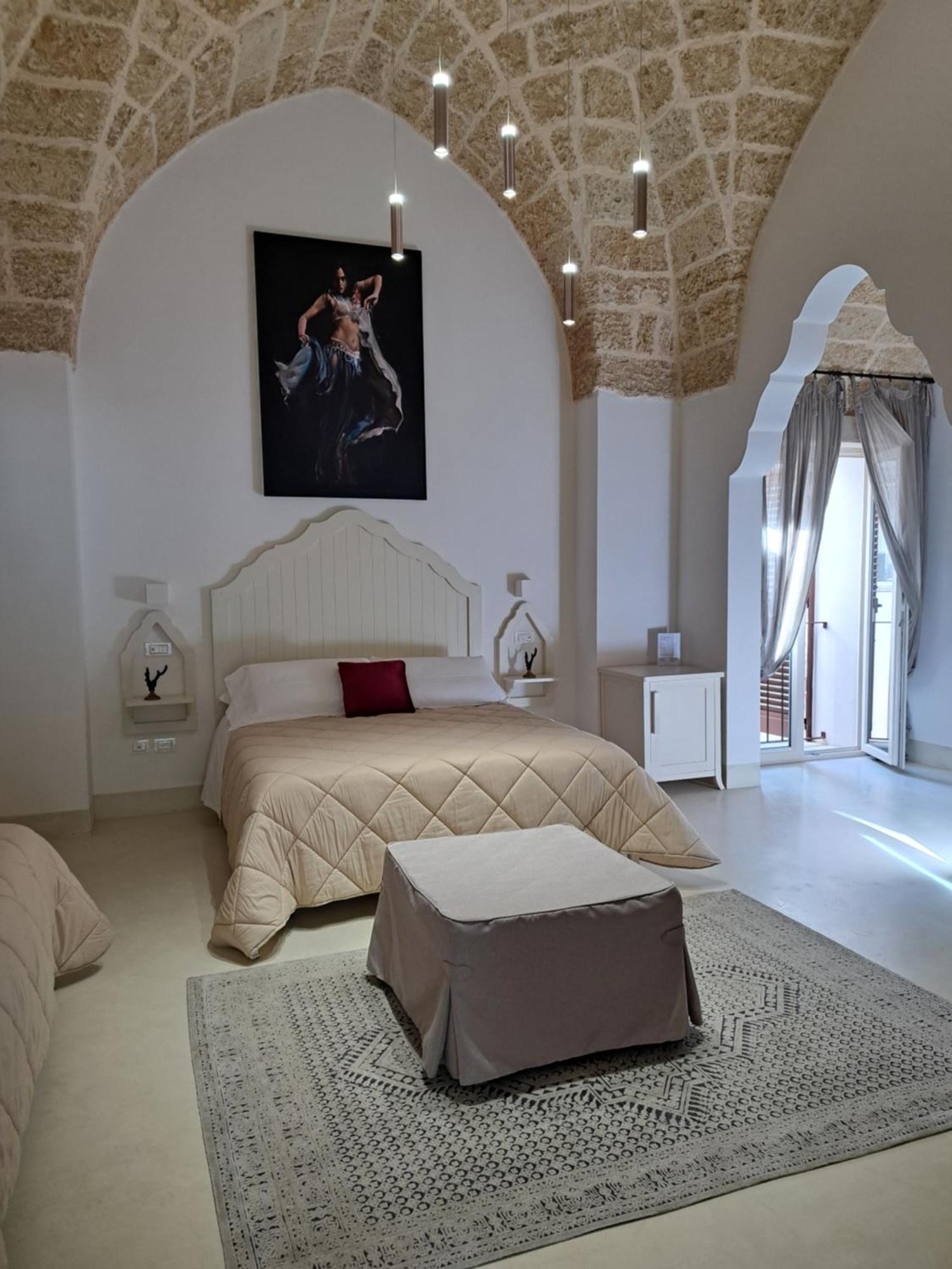 Palazzo Alma Luxury Rooms Casarano Kültér fotó