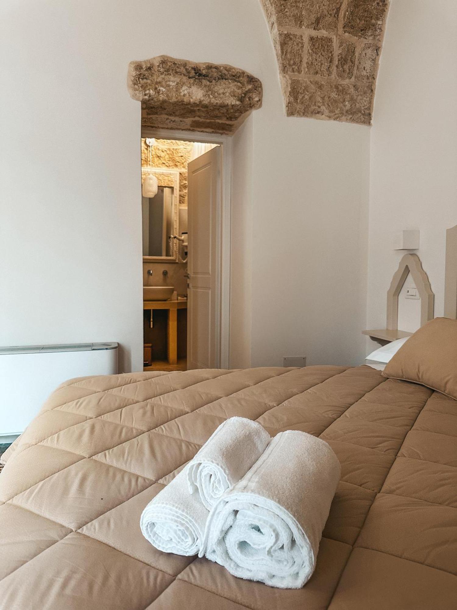 Palazzo Alma Luxury Rooms Casarano Kültér fotó