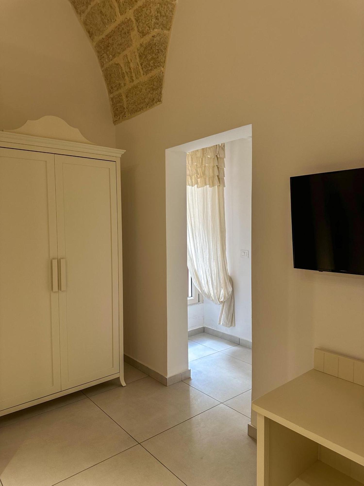 Palazzo Alma Luxury Rooms Casarano Kültér fotó