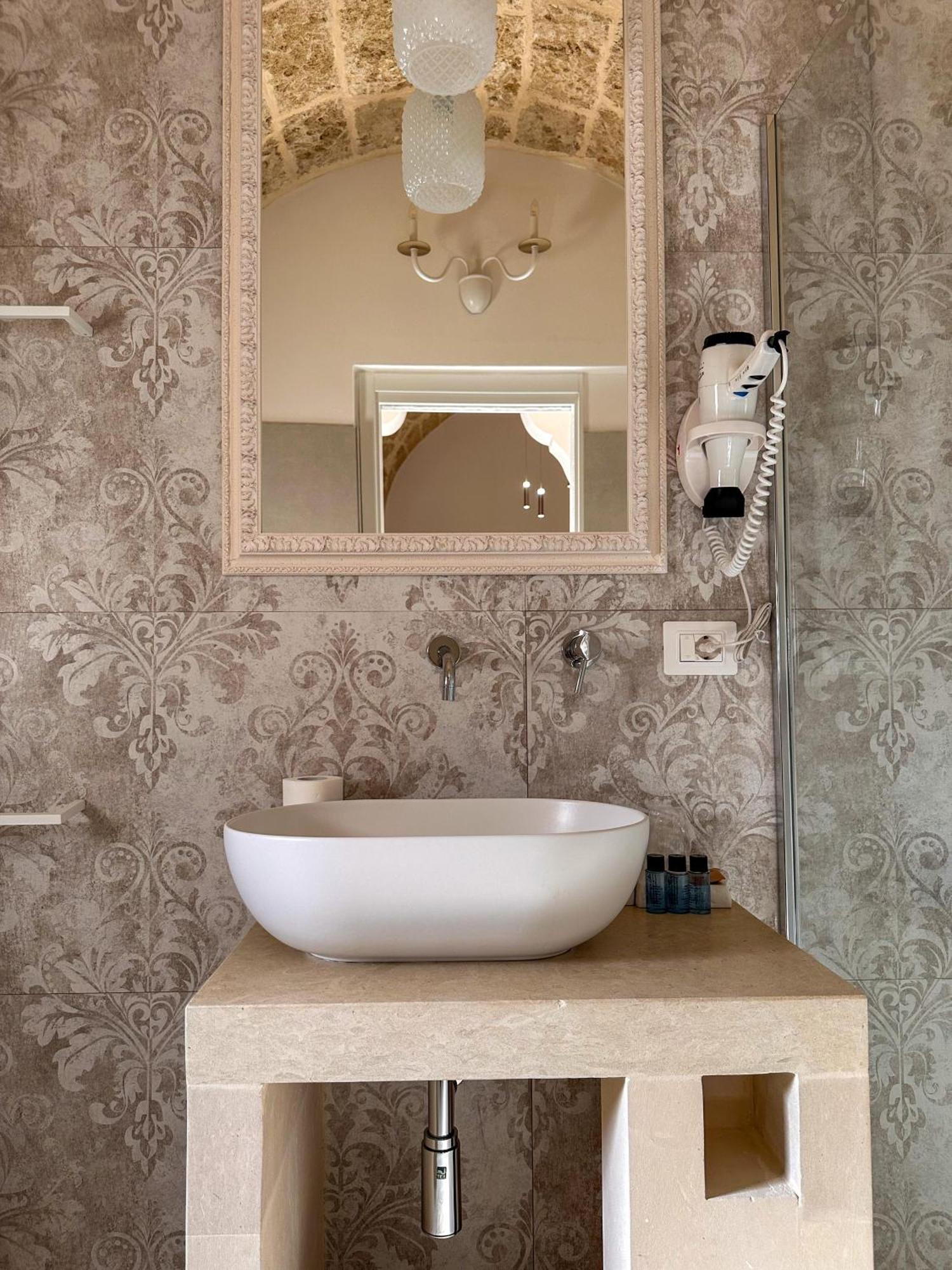 Palazzo Alma Luxury Rooms Casarano Kültér fotó