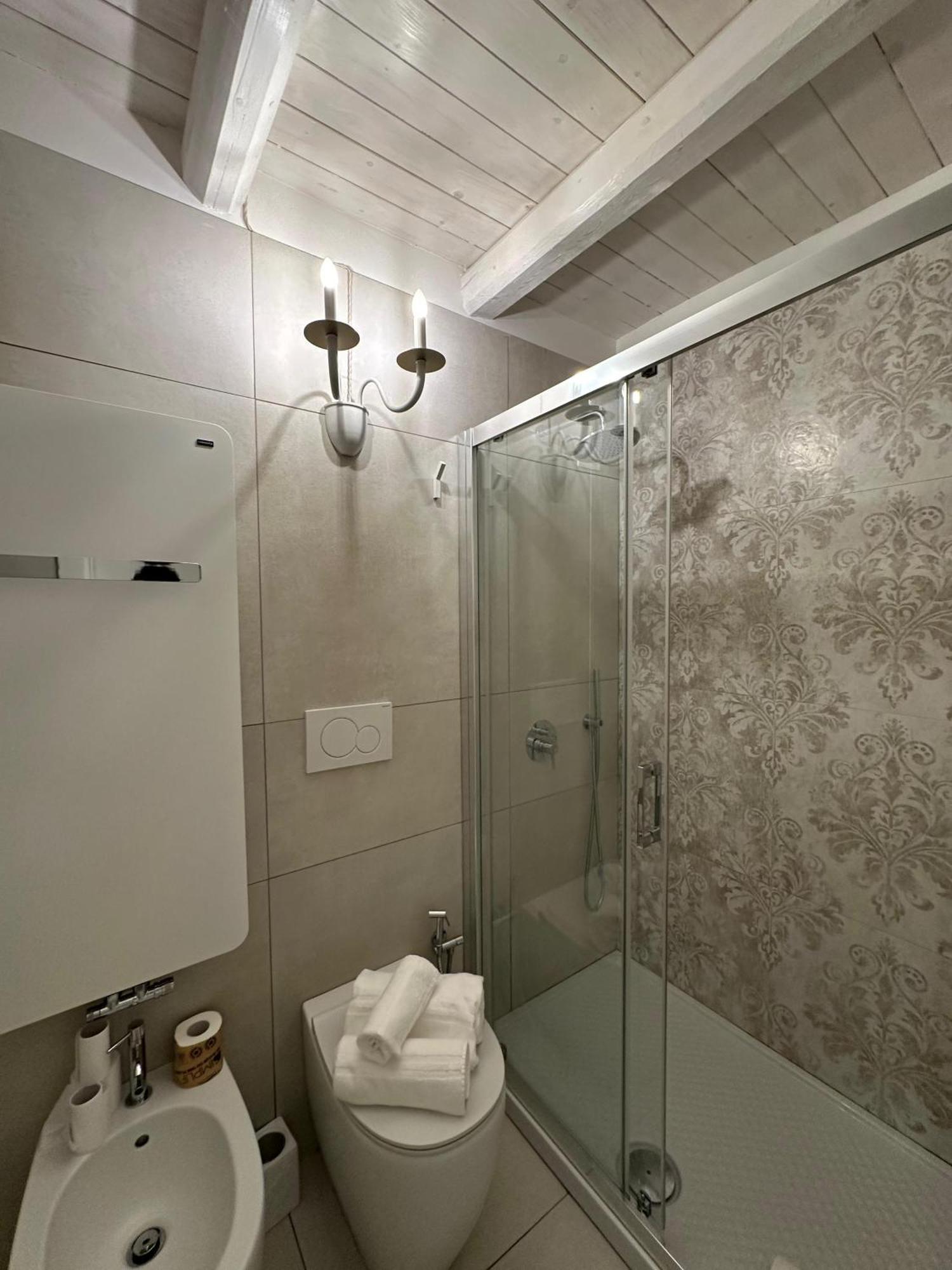 Palazzo Alma Luxury Rooms Casarano Kültér fotó