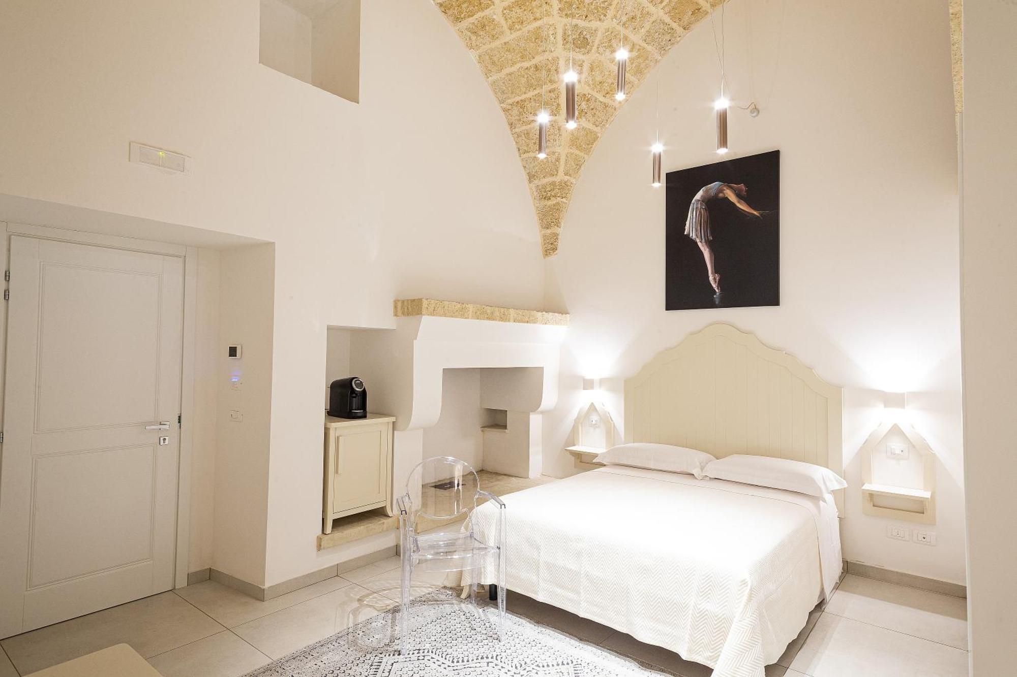 Palazzo Alma Luxury Rooms Casarano Kültér fotó
