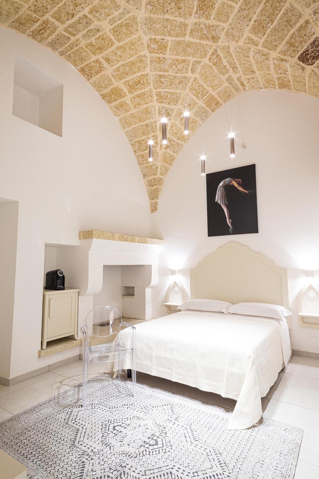 Palazzo Alma Luxury Rooms Casarano Kültér fotó